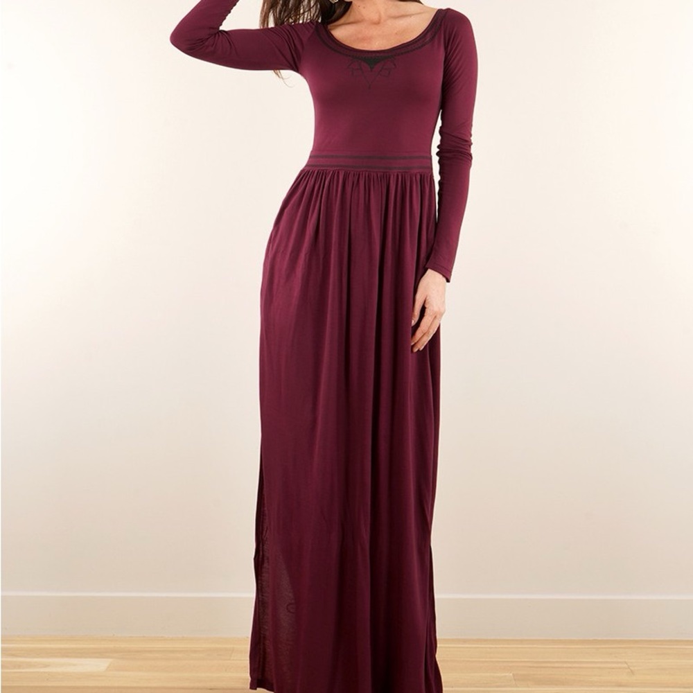 Gado Gado Wear Lotus Artanis maxi dress